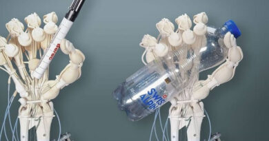 Crean mano robótica impresa con huesos, tendones y ligamentos